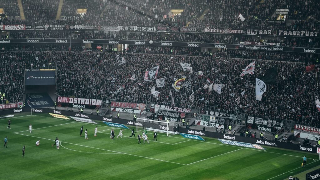When Do the Football Leagues Start - Feature image